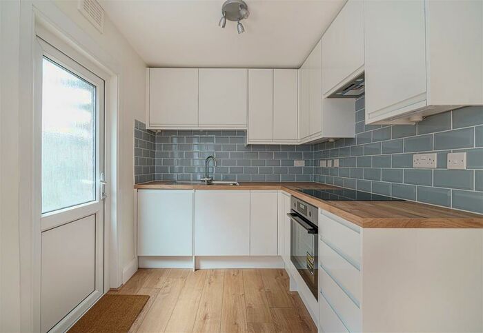 2 Bedroom Maisonette To Rent In Samos Road, Anerley, SE20