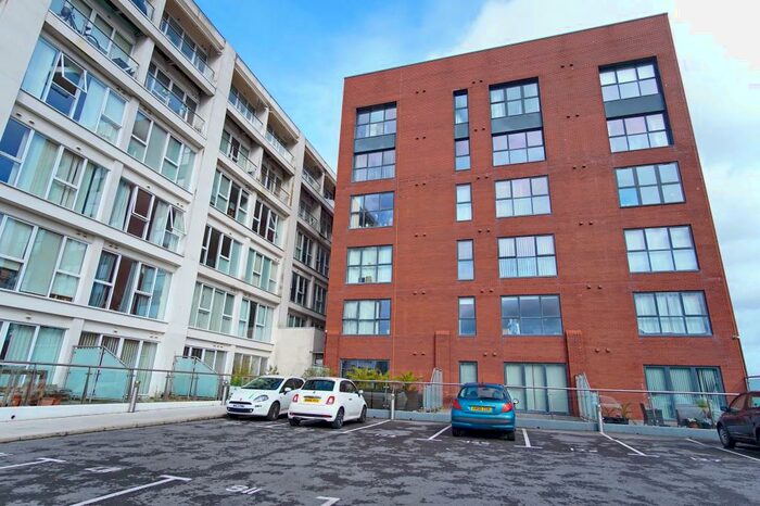 1 Bedroom Apartment To Rent In Airpoint, Skypark Road, Bedminster, BS3