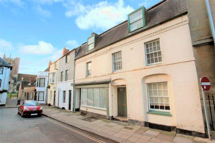1 Bedroom Apartment For Sale In St. Johns Street, Devizes, Wiltshire, SN10