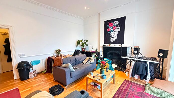 1 Bedroom Flat To Rent In Murray Street, London, NW1