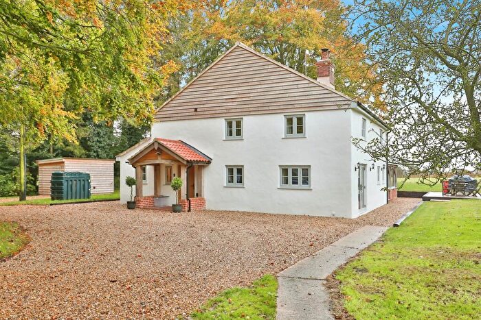 4 Bedroom Detached House For Sale In Wings Lane, Wood Norton, Dereham, NR20