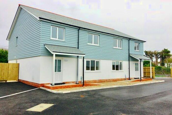 3 Bedroom Property To Rent In Long Rock, Penzance, TR20