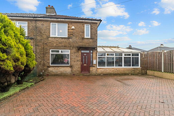 3 Bedroom Semi-Detached House For Sale In Deanstones Lane, Queensbury, BD13