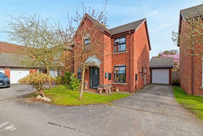 4 Bedroom Detached House For Sale In Kingsbury Close, Appleton, WA4