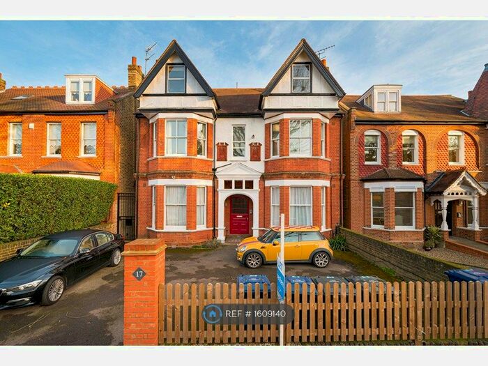 2 Bedroom Flat To Rent In Woodville Gardens, London, W5