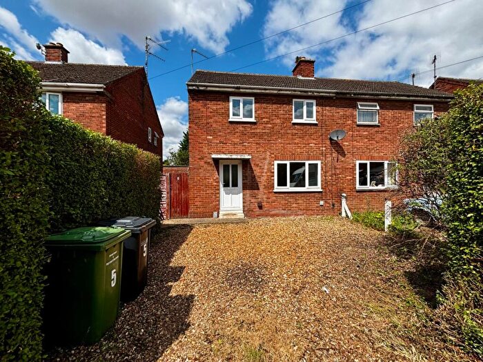 3 Bedroom Semi-Detached House To Rent In Woolstencroft Avenue, King's Lynn, PE30