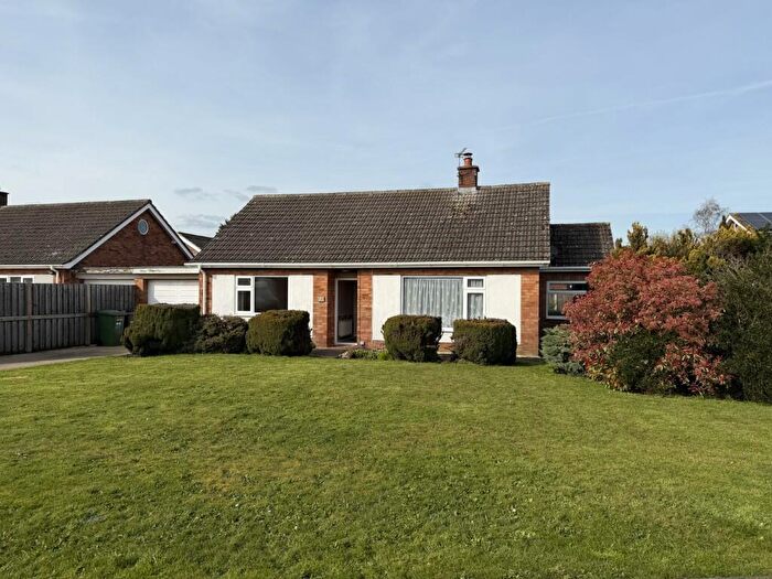 2 Bedroom Detached Bungalow For Sale In Swanton Drive, Dereham, Norfolk, NR20