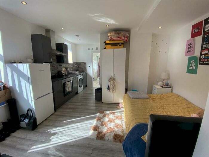 Studio To Rent In Charles Street, Leicester, LE1