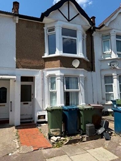 1 Bedroom Maisonette To Rent In Stirling Road, Harrow, Greater London, HA3