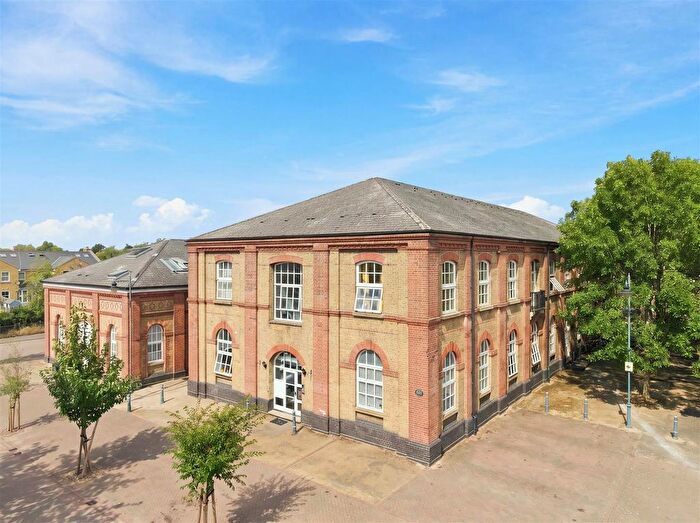 1 Bedroom Flat For Sale In Benson Court, Harston Drive, Enfield, EN3