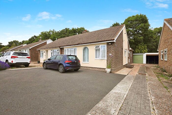 2 Bedroom Bungalow For Sale In Horam Park Close, Horam, Heathfield, East Sussex, TN21