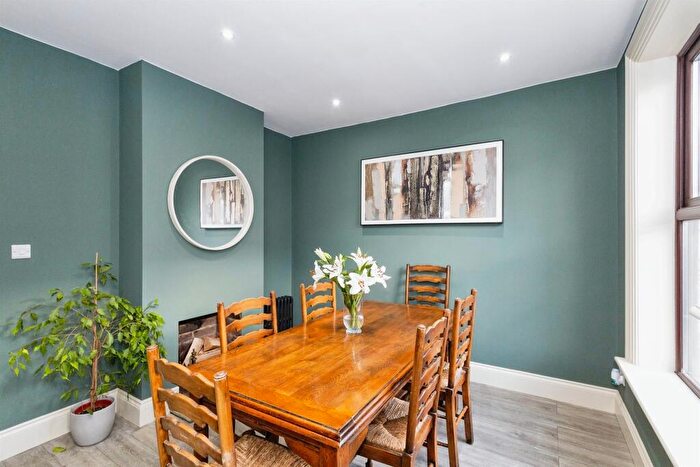 3 Bedroom Terraced House For Sale In Toronto Road, Portsmouth, PO2