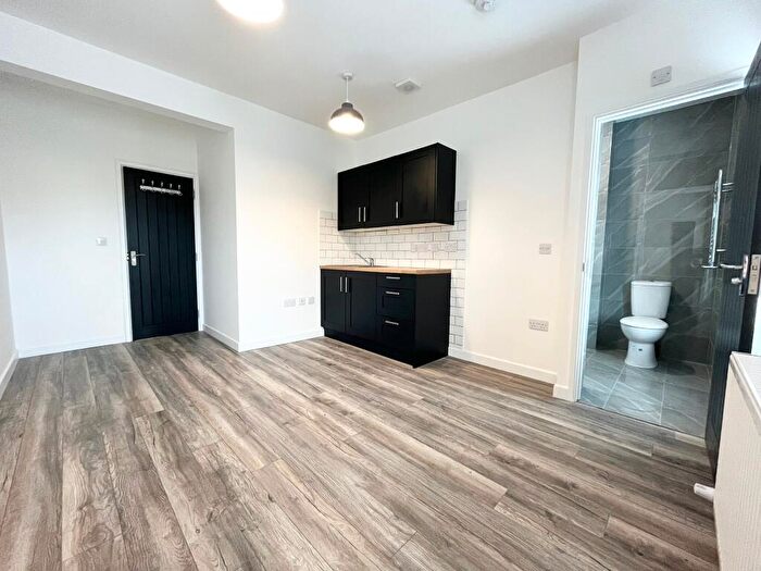 Studio To Rent In Dogsthorpe Road, Studio, Peterborough, PE1