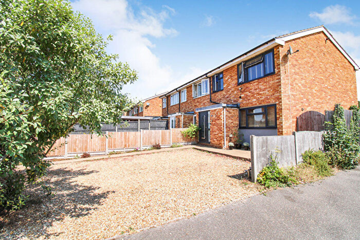3 Bedroom End Of Terrace House For Sale In Spencer Road, Sandy, SG19