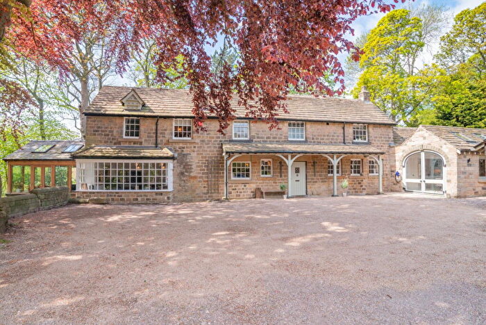 3 Bedroom Detached House For Sale In Doncaster Road, Barnsley, South Yorkshire, S71
