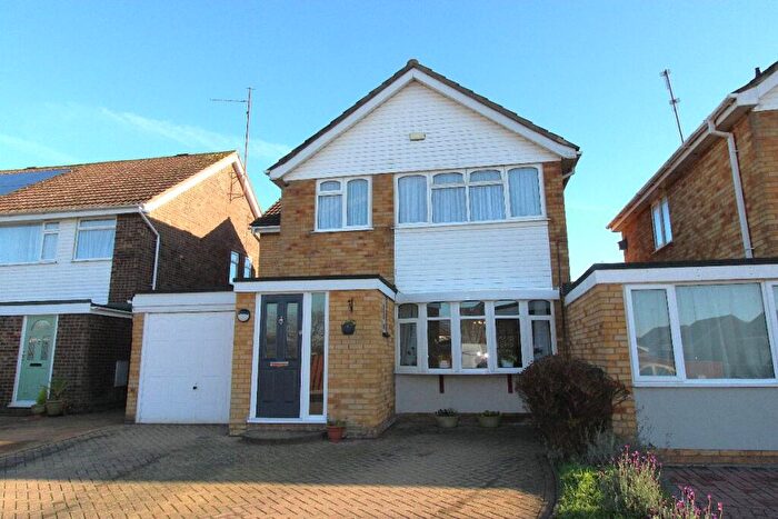 4 Bedroom Detached House For Sale In Manchester Road, Wollaston, NN29