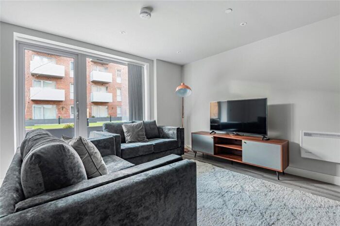 1 Bedroom Apartment To Rent In Iron House, The Metalworks, Petersfield Avenue, Slough, SL2