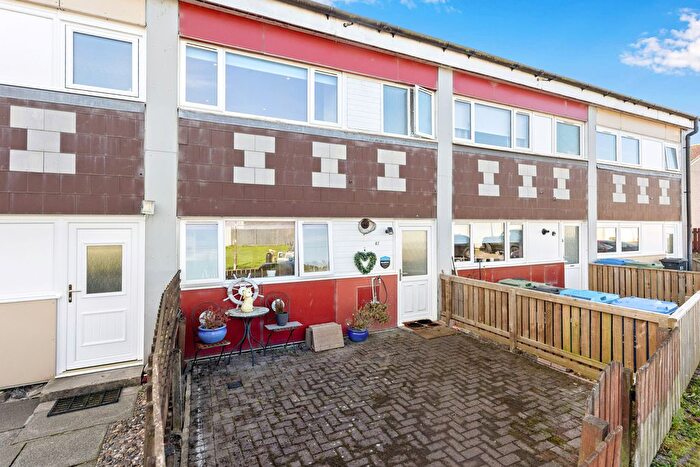 3 Bedroom Terraced House For Sale In Strathyre Drive, Stoneyburn, EH47