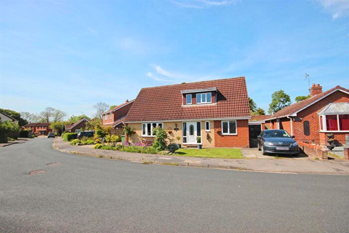 3 Bedroom Detached Bungalow For Sale In Cheyne Walk, Hornsea, HU18