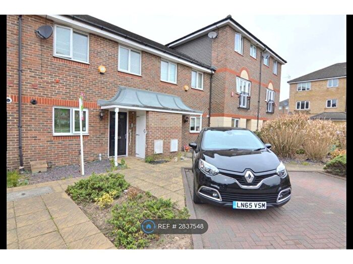 3 Bedroom Terraced House To Rent In Quarles Park Road, Chadwell Heath / Goodmayes, RM6