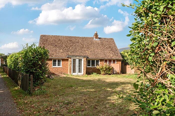 3 Bedroom Detached Bungalow For Sale In Edge Hill, Banbury, Oxfordshire, OX17