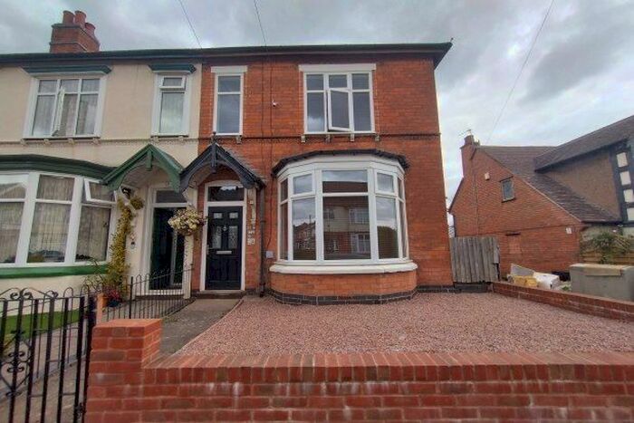 3 Bedroom End Of Terrace House To Rent In Douglas Road, Birmingham, B27