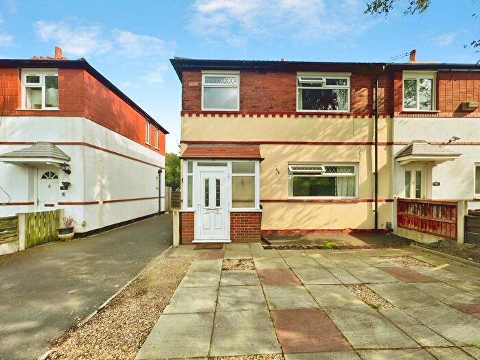 3 Bedroom End Of Terrace House For Sale In Whitchurch Road, Withington, Manchester, M20