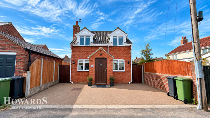 2 Bedroom Detached House For Sale In Victoria Street, Great Yarmouth, NR30