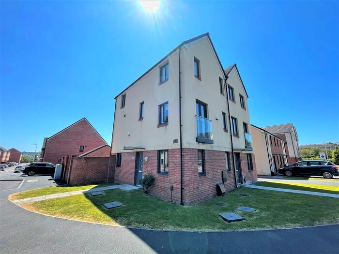 3 Bedroom Semi-Detached House To Rent In Golwg Y Garreg Wen, Swansea, SA1