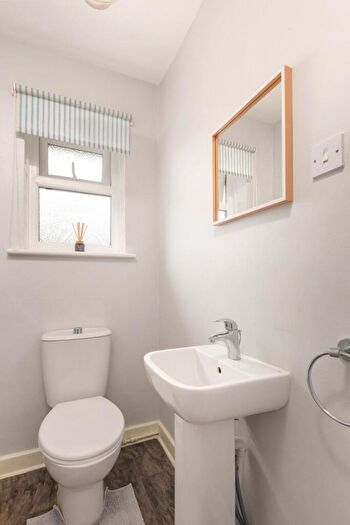 3 Bedroom Terraced House For Sale In Rowedge Walk, Newcastle Upon Tyne, Tyne And Wear, NE5