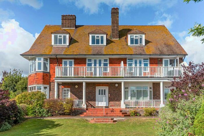 2 Bedroom Apartment To Rent In North Foreland Avenue, Broadstairs, CT10