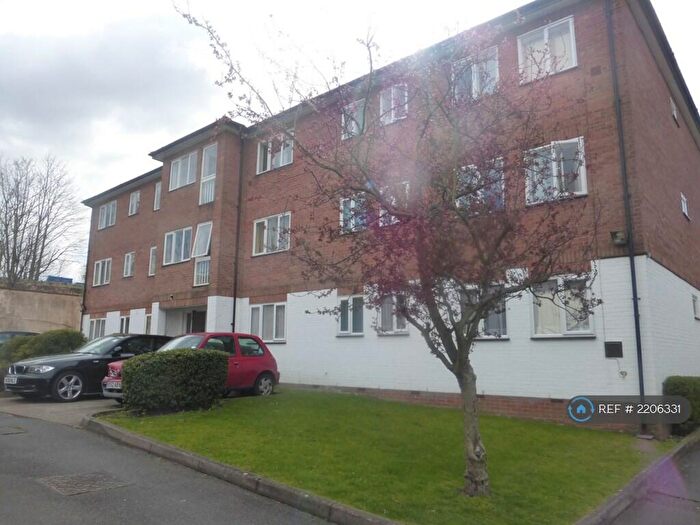 1 Bedroom Flat To Rent In Crunden Road, South Croydon, CR2