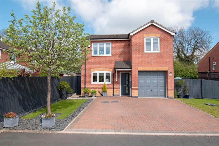 4 Bedroom Detached House For Sale In Deanery Close, Ripley, DE5
