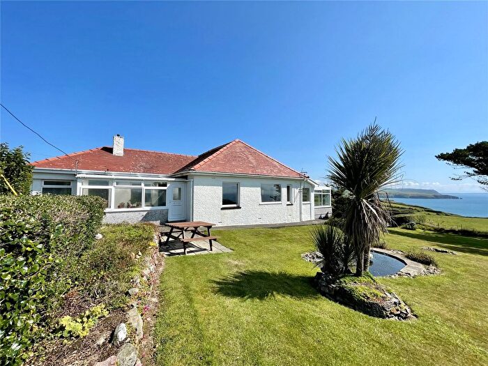 3 Bedroom Bungalow For Sale In Uwch Mynydd, Nr Aberdaron., LL53