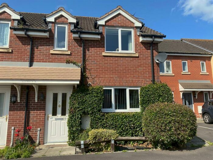 2 Bedroom House To Rent In Lowther Road, Yeovil, BA21