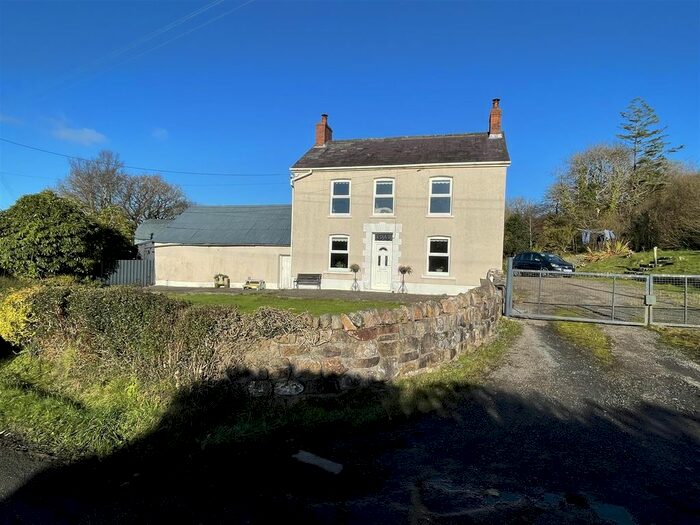 3 Bedroom Detached House For Sale In Grenig Road, Glanamman, Ammanford SA18