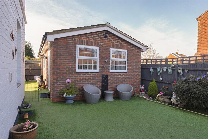 1 Bedroom Property To Rent In Church Road, Paddock Wood, TN12