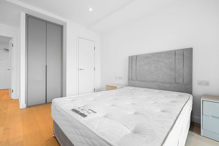 1 Bedroom Studio To Rent In Rodney Street, London, N1