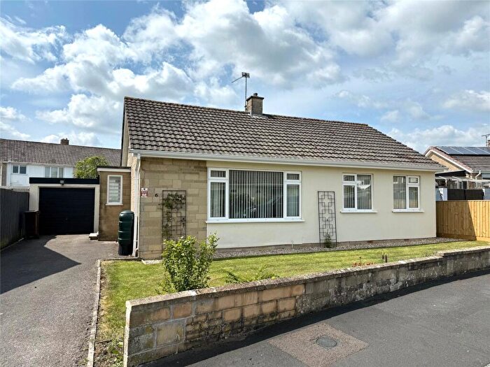 2 Bedroom Bungalow For Sale In Beverley Close, Frome, Somerset, BA11