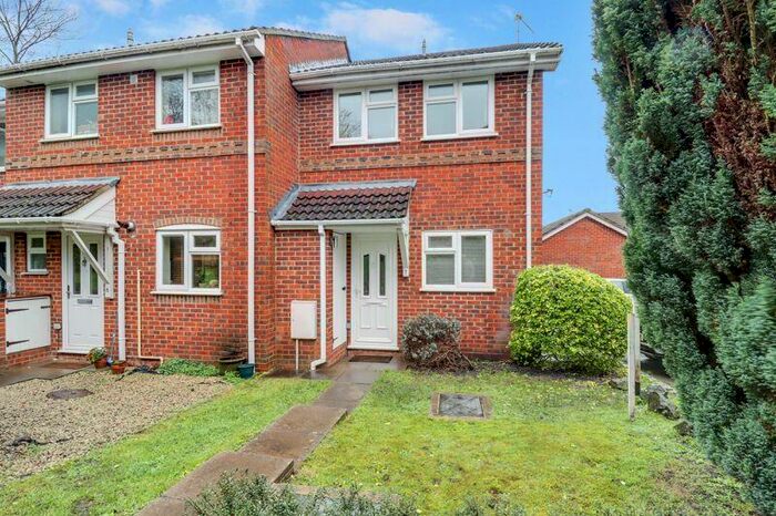 2 Bedroom House To Rent In Webb Close, Bagshot, GU19