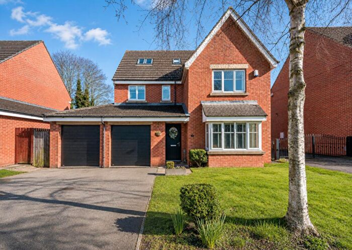 6 Bedroom Detached House For Sale In Burnleys Mill Road, Gomersal, Cleckheaton, West Yorkshire, BD19