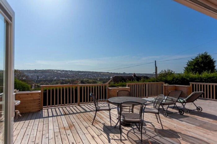 4 Bedroom Detached House To Rent In Walrond Road, Swanage, BH19