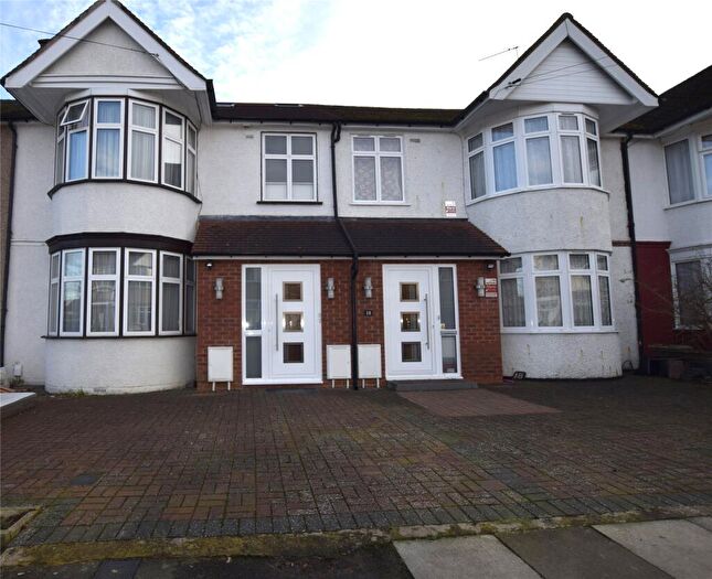 2 Bedroom Apartment To Rent In Prestwood Avenue, Harrow, HA3