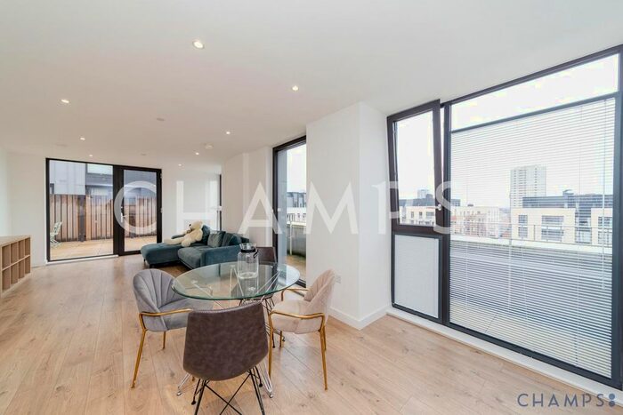3 Bedroom Flat To Rent In Forrester Way, London, E15