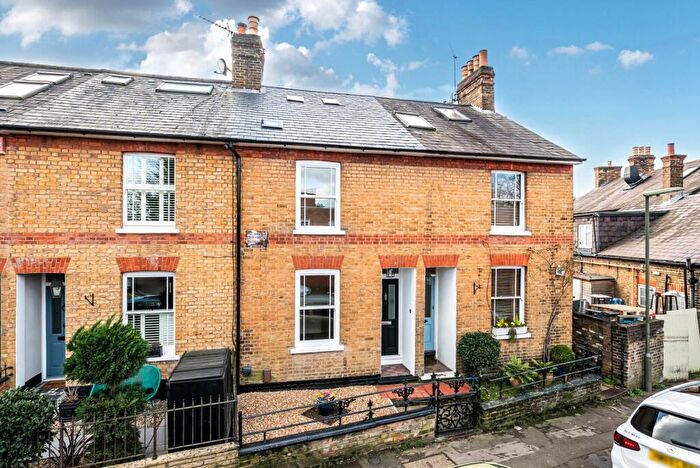 3 Bedroom House For Sale In Waverley Road, Weybridge, KT13