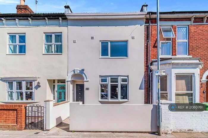 7 Bedroom Terraced House To Rent In Fawcett Road, Southsea, PO4