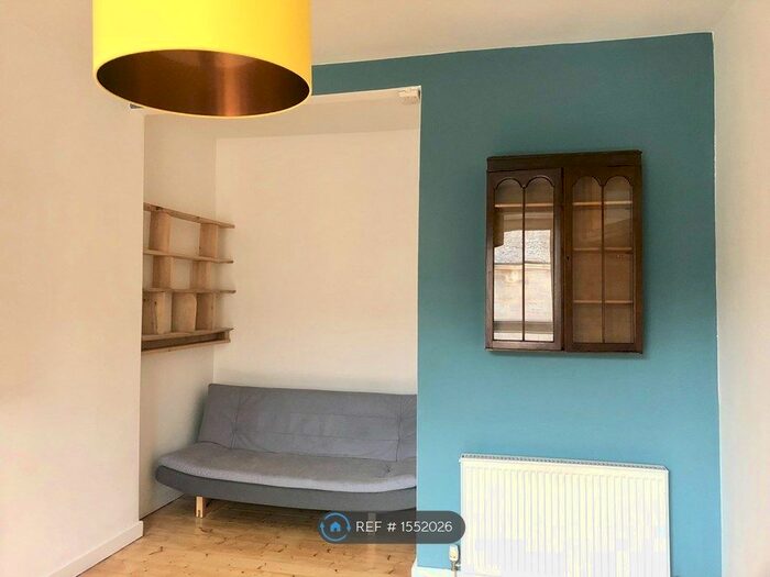 1 Bedroom Flat To Rent In Bothwell Street, Edinburgh, EH7