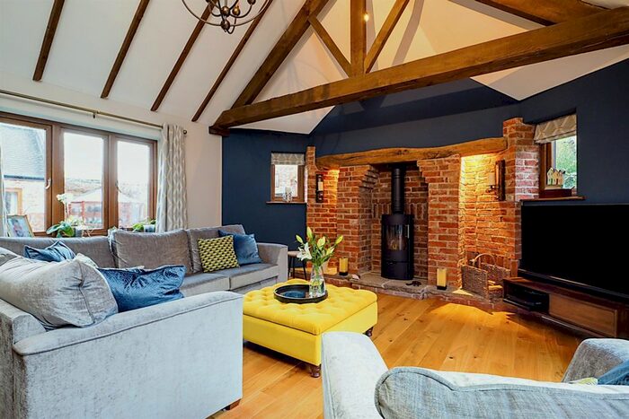 4 Bedroom Barn Conversion For Sale In Church Lane, Thrumpton, Nottingham, NG11