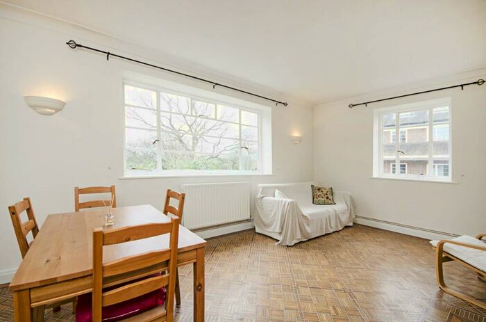 3 Bedroom Flat To Rent In Lyttelton Road, Hampstead Garden Suburb, London, N2