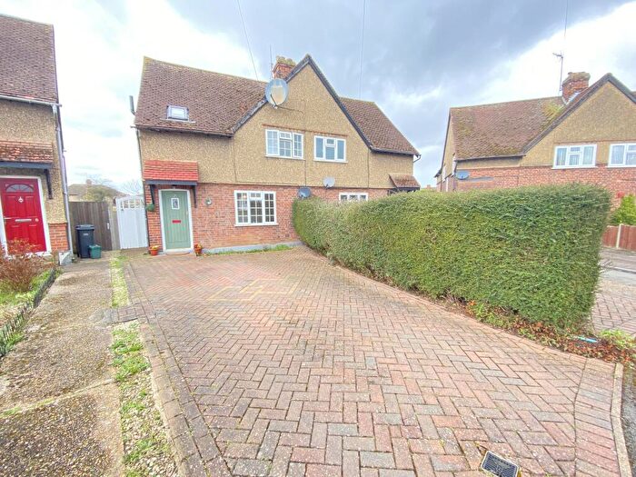 3 Bedroom House To Rent In Commonfields, Harlow, CM20